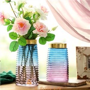 گلدان گل شیشه ای