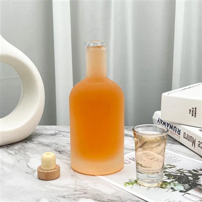 بطری شراب شیشه ای یخ زده